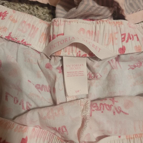 Victorias Secret Pajama Shorts - Picture 2 of 4